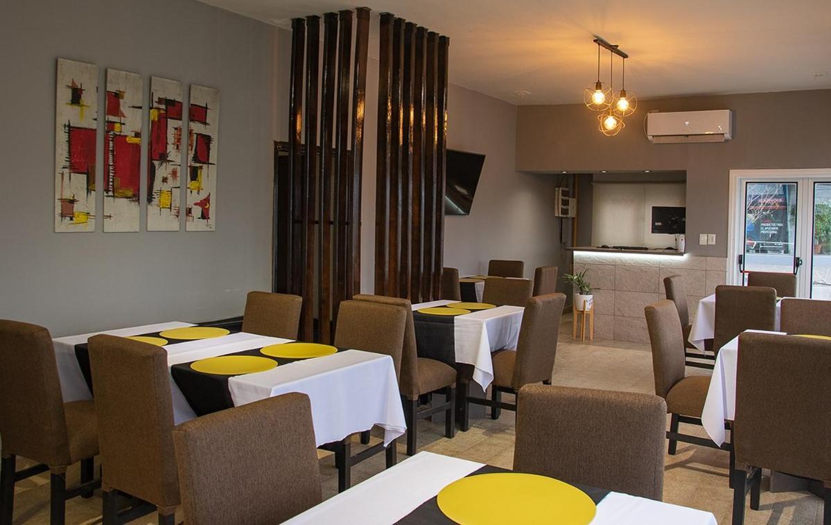 Club House Hotel 헤네랄 로카 외부 사진