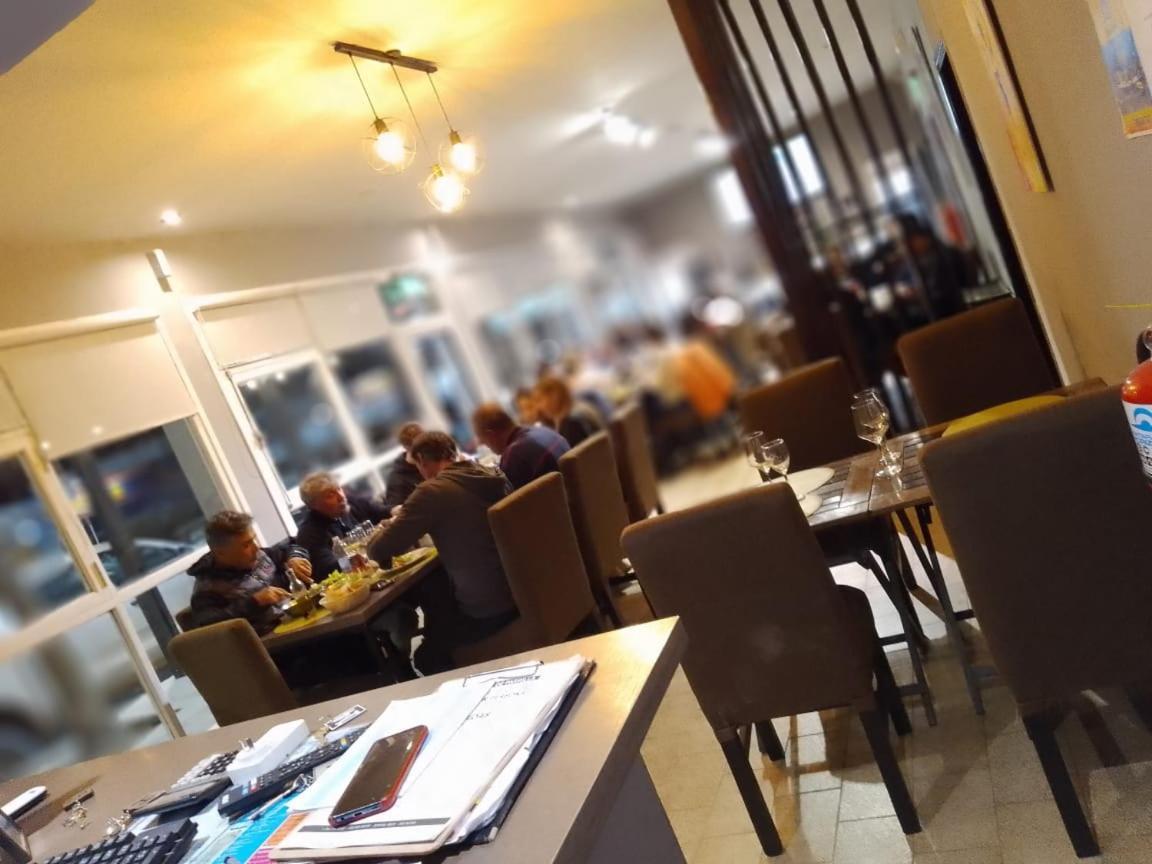 Club House Hotel 헤네랄 로카 외부 사진
