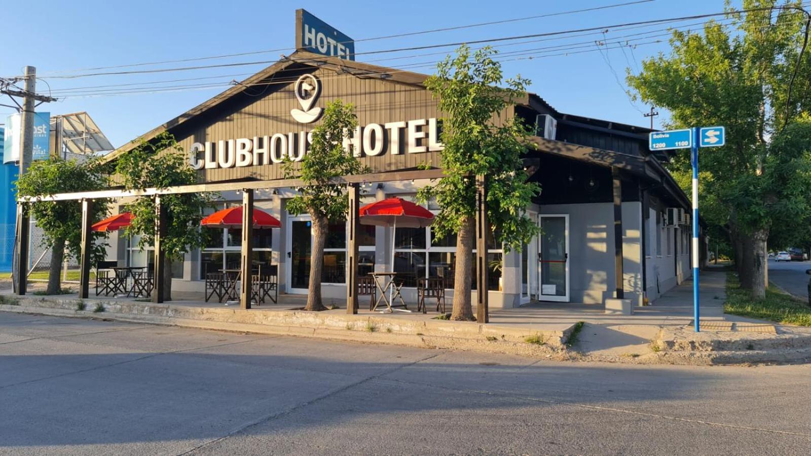Club House Hotel 헤네랄 로카 외부 사진